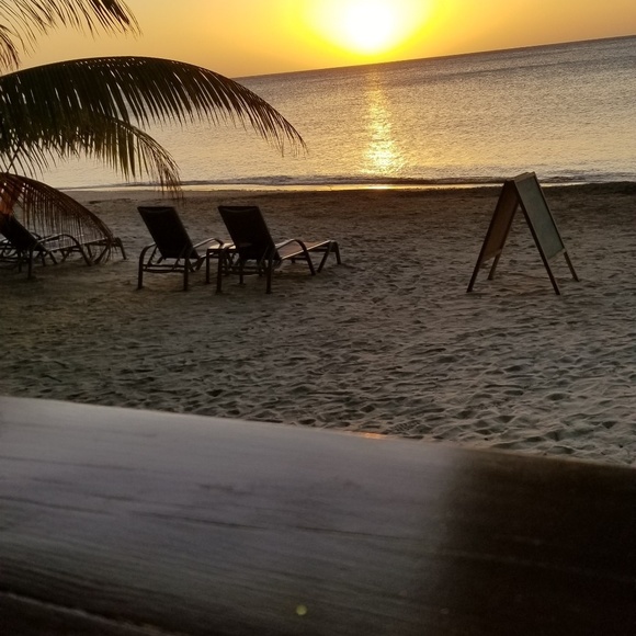 Meet your Posher, Angie - Picture 1 of 1